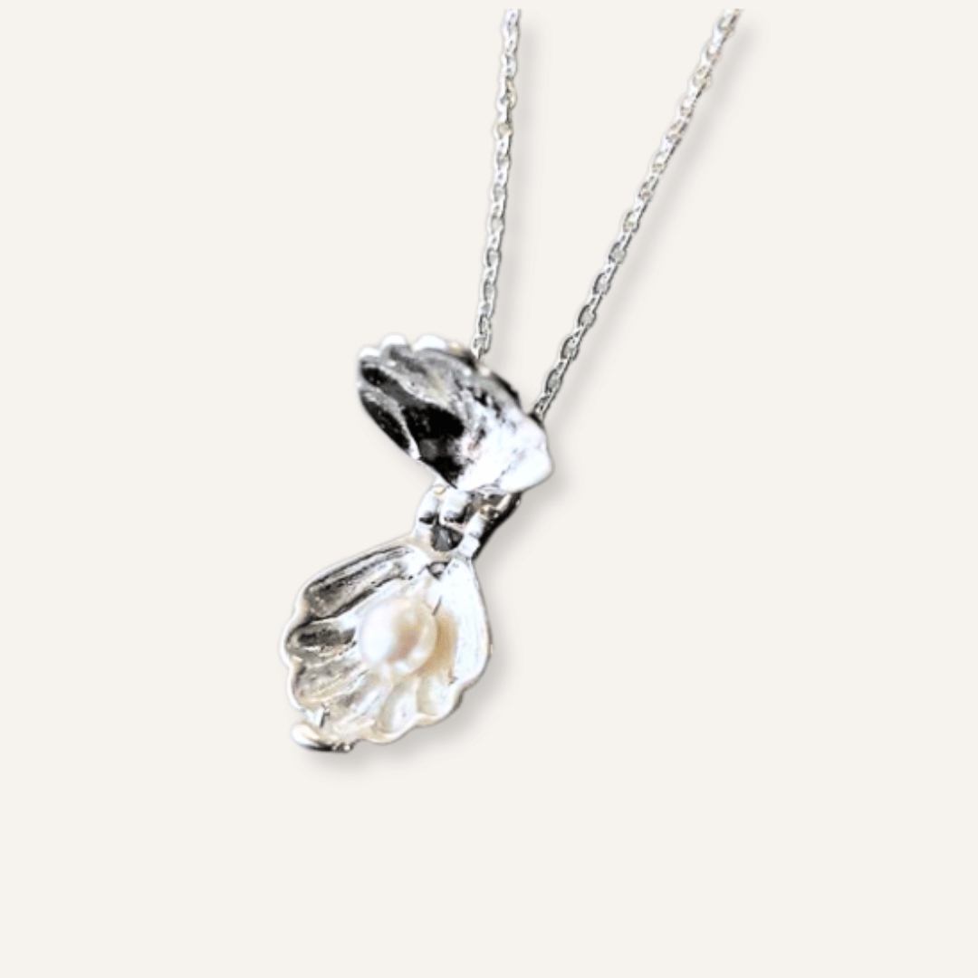 Seashell silver pendant