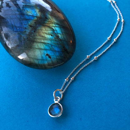 labradorite bezel set pendant - gemstone jewellery gifts for her
