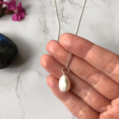 The birthstone for June - shop modern pearl pendants